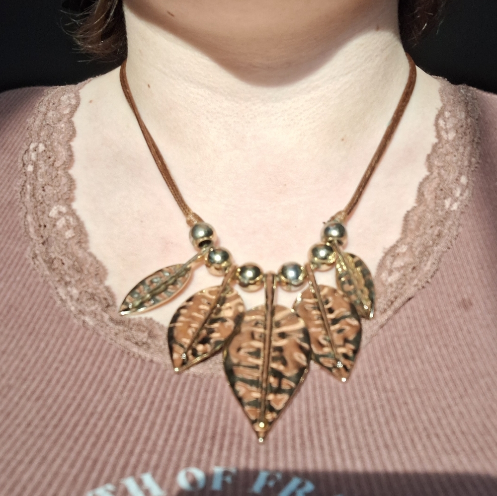 Gold Leaf Necklace